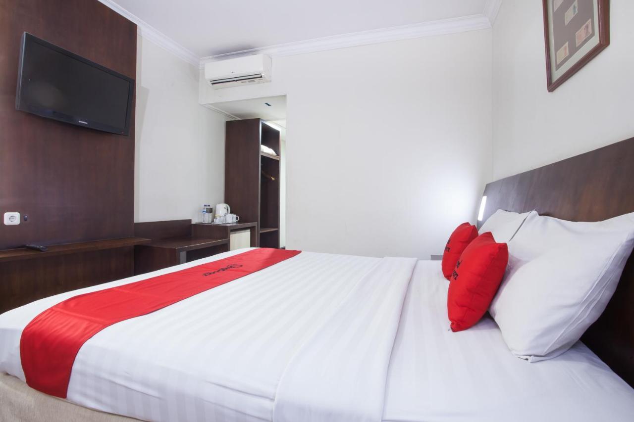 Reddoorz Plus @ Surabaya City Center Extérieur photo